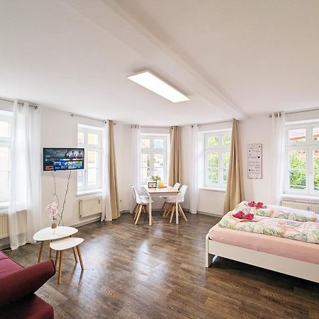 F2 - Urlaubsmagie Sauna, Whirlpool, Pool & Garten Sebnitz Bagian luar foto
