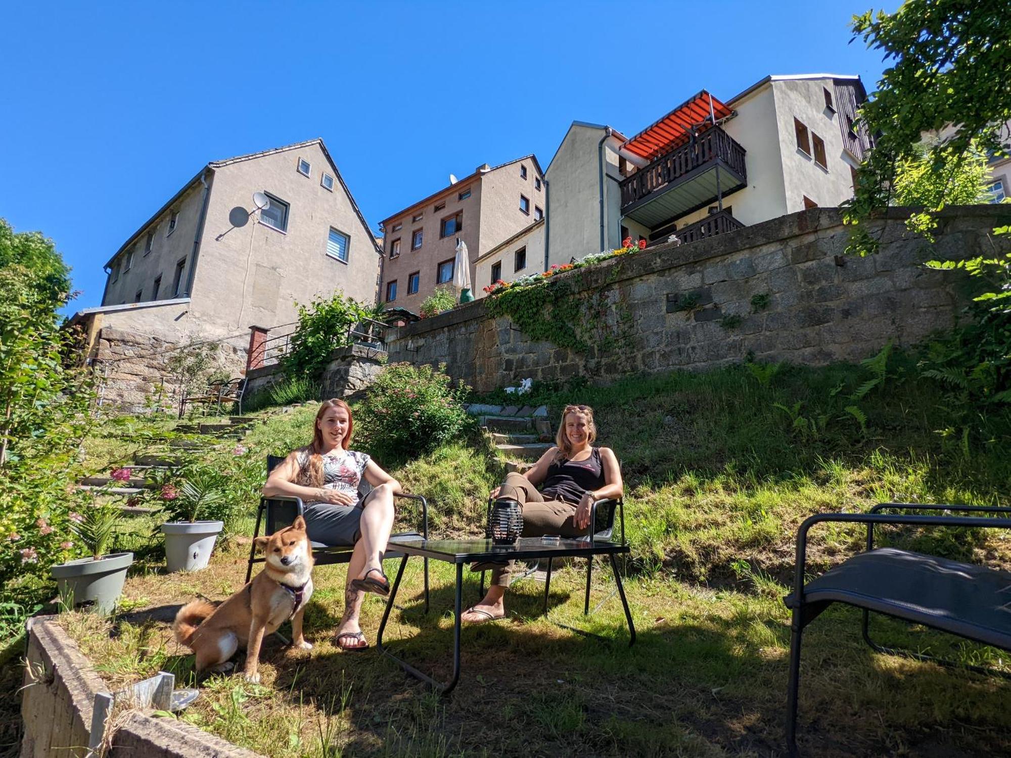 F2 - Urlaubsmagie Sauna, Whirlpool, Pool & Garten Sebnitz Bagian luar foto