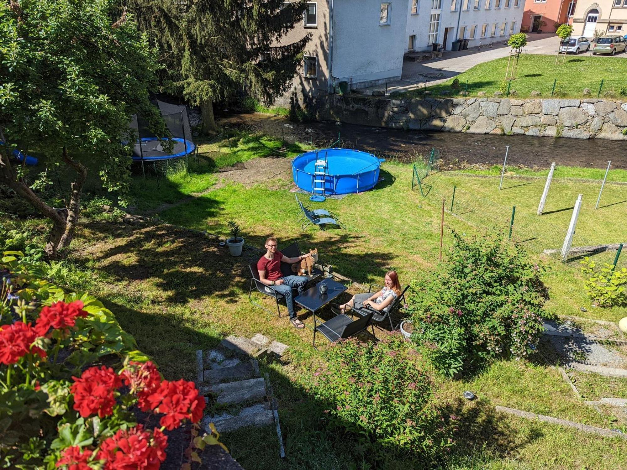 F2 - Urlaubsmagie Sauna, Whirlpool, Pool & Garten Sebnitz Bagian luar foto