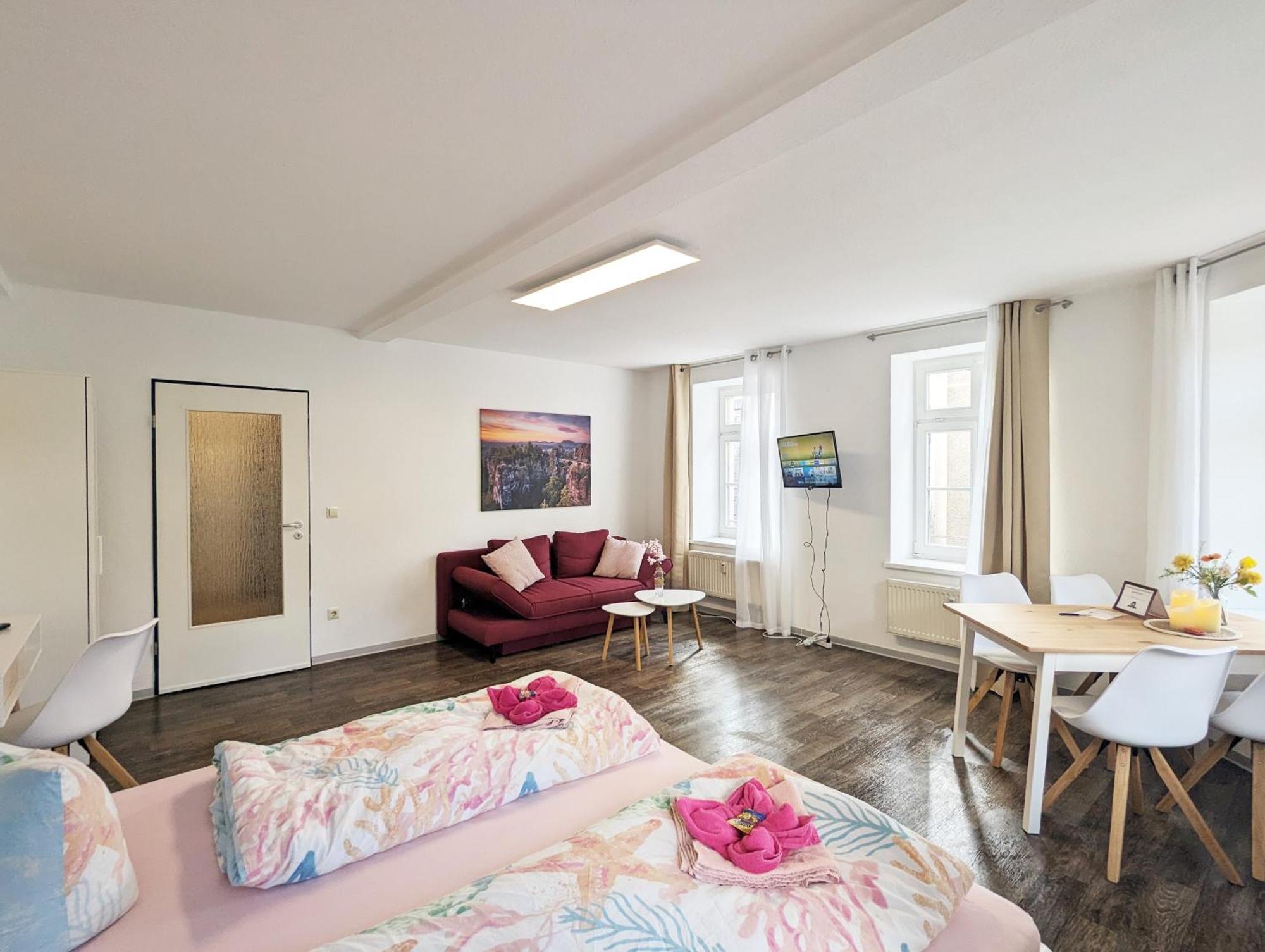 F2 - Urlaubsmagie Sauna, Whirlpool, Pool & Garten Sebnitz Bagian luar foto